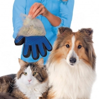 CP Перчатка для вычесывания домашних животных True Touch 10.23