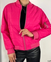 Куртка бомпер молния на рукаве ярко-розовая T124