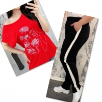 Костюм красная футболка SIZE Plus женский образ и цветы с брюками черными 01IN
