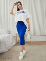 Костюм Size Plus футболка с надписью и синяя юбка M29