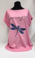 Свободная футболка SIZE PLUS стрекоза розовая IN