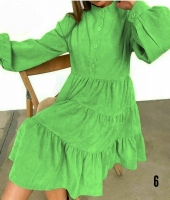 Платье вельвет ярусное с пуговками Зеленое K2-118