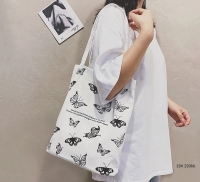 Модная сумка-шоппер на молнии белая бабочки